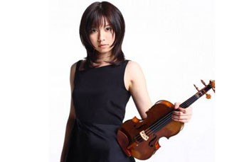 Violist Rina Matsuda Violist Rina Matsuda