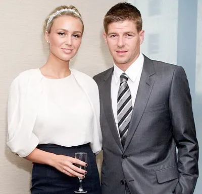 Vợ chồng Steven Gerrard và Alex Curran. Vợ chồng Steven Gerrard và Alex Curran.