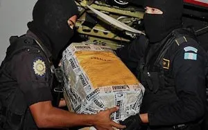 Guatemala thu giữ hàng tấn cocain giấu trong tàu ngầm