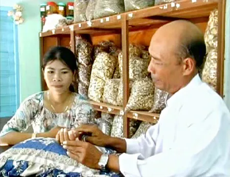 Dự án du lịch kết hợp chữa bệnh ở một làng Chăm