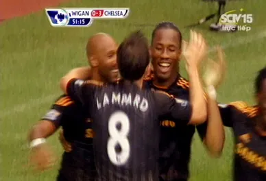 Premier League 2010/2011 - Vòng 2 (đêm 21, rạng sáng 22-8) ảnh 3 Premier League 2010/2011 - Vòng 2 (đêm 21, rạng sáng 22-8) ảnh 3