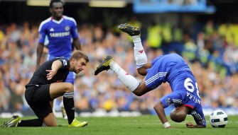 Chelsea striker Nicolas Anelka (R) vies with West Bromwich midfielder James Morrison (L) during the English Premier League football match between Chelsea and West Bromwich Albion at Stamford Bridge in London, England on August 14, 2010. AFP Chelsea striker Nicolas Anelka (R) vies with West Bromwich midfielder James Morrison (L) during the English Premier League football match between Chelsea and West Bromwich Albion at Stamford Bridge in London, England on August 14, 2010. AFP