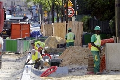Labourers at a building site in Paris in July 2010 Labourers at a building site in Paris in July 2010