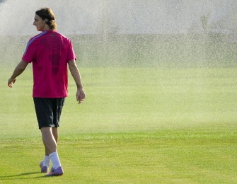 Ibrahimovic walks as he takes part in a training session on August 27, 2010, at the FC Barcelona Joan Gamper Sport center, near Barcelona. AFP Ibrahimovic walks as he takes part in a training session on August 27, 2010, at the FC Barcelona Joan Gamper Sport center, near Barcelona. AFP