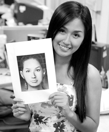 Miss Vietnam 2006 Mai Phuong Thuy is invited to be the game's ambassadress, as well as a model for designing a character. (Photo: SGGP) Miss Vietnam 2006 Mai Phuong Thuy is invited to be the game's ambassadress, as well as a model for designing a character. (Photo: SGGP)