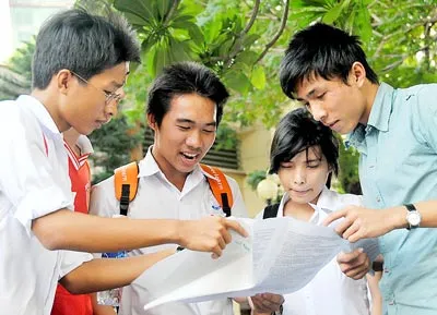 Tuyển sinh ĐH-CĐ 2010: Hồi hộp chờ điểm sàn