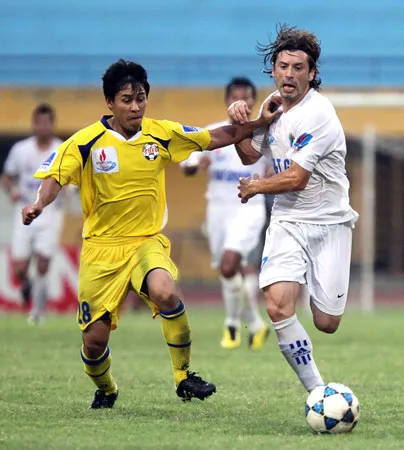 Vòng 23- V.League 2010: Hà Nội T&T tiến gần đến ngôi vô địch