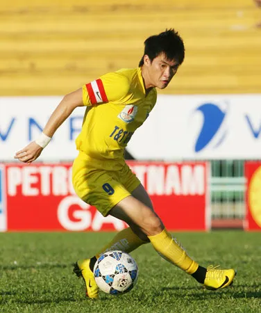Đội tuyển Việt Nam hướng tới AFF Cup 2010: Nhìn đâu cũng thấy lo
