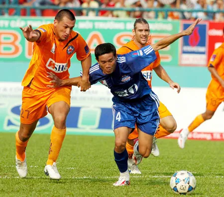 Bóng đá phía Nam sau vòng 24: Cuộc chia tay màu xám