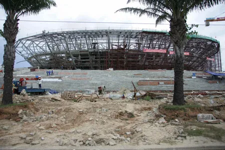 Công trình nhà thi đấu phục vụ Đại hội TDTT toàn quốc lần 6-2010: Bảo đảm đúng tiến độ!