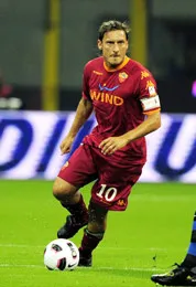 Zeman ca ngợi phong độ bền bỉ của Totti