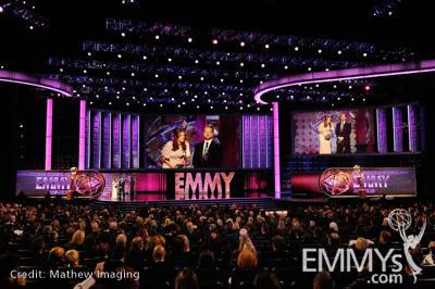 "Mad Men" và "Modern Family" đoạt giải Emmy Award 2010