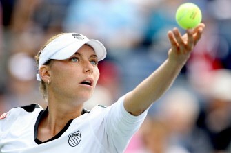 Vera Zvonareva of Russia serves against Caroline Wozniacki of Denmark on September 10, 2010. AFP Vera Zvonareva of Russia serves against Caroline Wozniacki of Denmark on September 10, 2010. AFP