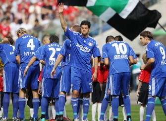 Leverkusen's Michael Ballack waves before the German first division Bundesliga football match Hanover 96 vs Bayer 04 Leverkusen in the northern German city of Hanover on September 11, 2010. AFP Leverkusen's Michael Ballack waves before the German first division Bundesliga football match Hanover 96 vs Bayer 04 Leverkusen in the northern German city of Hanover on September 11, 2010. AFP