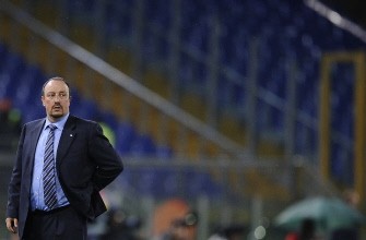 Inter Milan's coach Rafael Benitez reacts during their Serie A football match against AS Roma in Rome's Olympic Stadium on September 25 , 2010. AFP Inter Milan's coach Rafael Benitez reacts during their Serie A football match against AS Roma in Rome's Olympic Stadium on September 25 , 2010. AFP