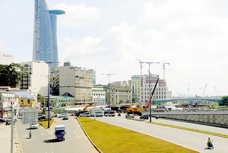 Đại lộ Đông Tây và đường dẫn vào hầm Thủ Thiêm, diện mạo mới của TPHCM hôm nay. Ảnh: Thái Bằng Đại lộ Đông Tây và đường dẫn vào hầm Thủ Thiêm, diện mạo mới của TPHCM hôm nay. Ảnh: Thái Bằng