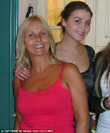 Mẹ con nhà Thompson