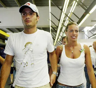 "Sếu con" sắp chào đời ảnh 3