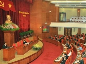 Party General Secretary Nong Duc Manh speaks at the opening of the Party Central Committee's 13th meeting in Ha Noi on October 7 Party General Secretary Nong Duc Manh speaks at the opening of the Party Central Committee's 13th meeting in Ha Noi on October 7