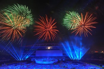 A firework display lights up the capital in the grand finale on October 10. (Photo: Vnexpress) A firework display lights up the capital in the grand finale on October 10. (Photo: Vnexpress)