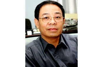 Mr. Lai Van Sinh, Head of the Vietnam Film Department. Mr. Lai Van Sinh, Head of the Vietnam Film Department.