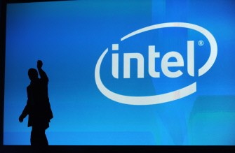 (AFP file) Intel Chief Executive Officer Paul Otellini waves as he walks off the stage at the end of his keynote address at the 2010 International Consumer Electronics Show, January 7, 2010 in Las Vegas, Nevada. (AFP file) Intel Chief Executive Officer Paul Otellini waves as he walks off the stage at the end of his keynote address at the 2010 International Consumer Electronics Show, January 7, 2010 in Las Vegas, Nevada.
