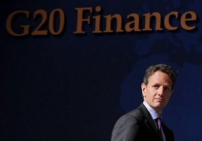 US Treasury Secretary Timothy Geithner, pictured on October 23, held talks with his Chinese counterpart Sunday on economic ties amid tensions over China's currency, which Washington believes is undervalued. US Treasury Secretary Timothy Geithner, pictured on October 23, held talks with his Chinese counterpart Sunday on economic ties amid tensions over China's currency, which Washington believes is undervalued.