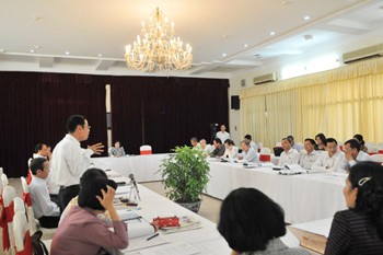 NA delegates discuss the anti human trafficking law on Wednesday (Photo: SGGP) NA delegates discuss the anti human trafficking law on Wednesday (Photo: SGGP)