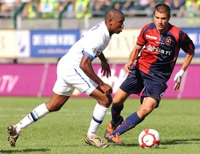 Serie A (đêm 17-10): Cagliari (13) - Inter Milan (2): Thêm một đêm không bàn thắng