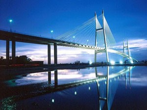 My Thuan Bridge at night My Thuan Bridge at night