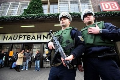 Police officers patrol near the main train station of Duesseldorf, western Germany, on November 18, 2010. AFP Police officers patrol near the main train station of Duesseldorf, western Germany, on November 18, 2010. AFP