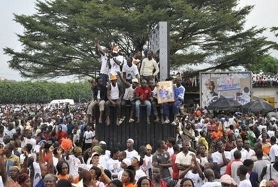 Supporters of former Ivory Coast prime minister and presidential candidate Alassane Ouattara gather in Abidjan during a campaign meeting Supporters of former Ivory Coast prime minister and presidential candidate Alassane Ouattara gather in Abidjan during a campaign meeting