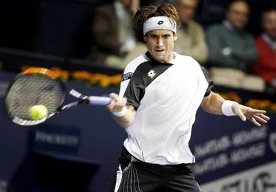 Valencia Open 500: Vượt qua Soderling, Ferrer vào chung kết