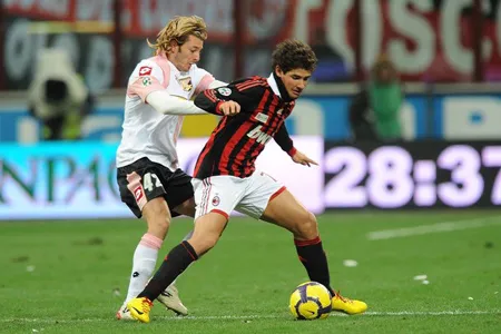 Milan (2) - Palermo (8): Phục hận