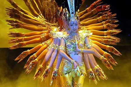 50 Sứ giả của vẻ đẹp con người sang biểu diễn tại Việt Nam