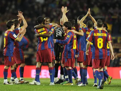 Barcelona đè bẹp Real Madrid 5 - 0 trong trận cầu siêu kinh điển