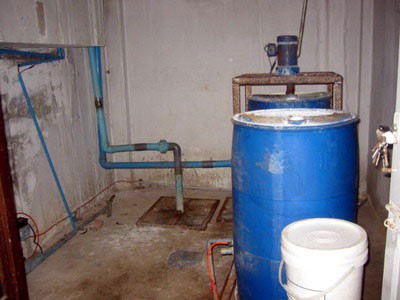 The old waste water treatment facilities of the Traumatic Orthopedic Hospital in Ho Chi Minh City. Over 7,200 public and private hospitals do not have wastewater treatment system or the old facilities can't meet the increase in usage The old waste water treatment facilities of the Traumatic Orthopedic Hospital in Ho Chi Minh City. Over 7,200 public and private hospitals do not have wastewater treatment system or the old facilities can't meet the increase in usage