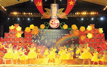 The opening ceremony of the New Year Greeting Festival is held at the 23/9 (September 23) Park on December 26. (Photo: Sggp) The opening ceremony of the New Year Greeting Festival is held at the 23/9 (September 23) Park on December 26. (Photo: Sggp)