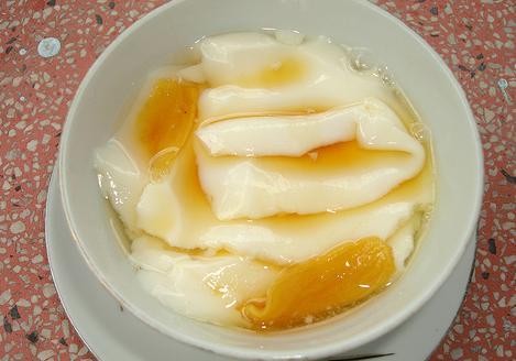 Poeple in the north eat tohu without coconut milk. Poeple in the north eat tohu without coconut milk.
