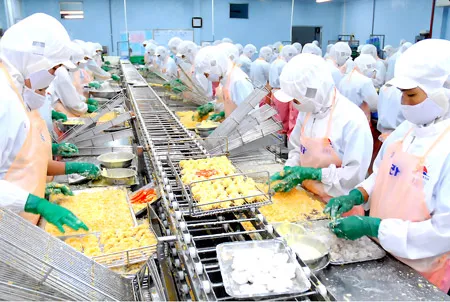 Thủy sản, mặt hàng thứ 9 được đưa vào diện bình ổn giá tại TPHCM. Ảnh: CAO THĂNG Thủy sản, mặt hàng thứ 9 được đưa vào diện bình ổn giá tại TPHCM. Ảnh: CAO THĂNG