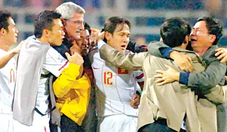 Vỡ òa niềm vui chiến thắng