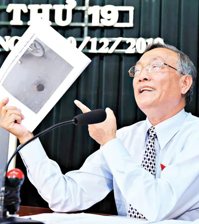 Giám đốc Sở GT-VT Trần Quang Phượng: “Khai thác nước ngầm gây ra sụp lún” Giám đốc Sở GT-VT Trần Quang Phượng: “Khai thác nước ngầm gây ra sụp lún”