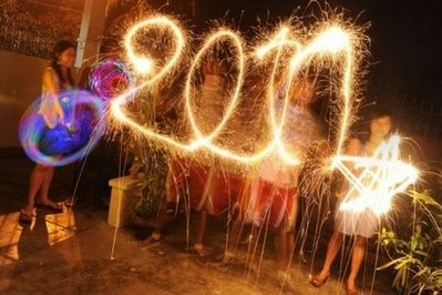 Residents use sparklers to welcome 2011 during the New Year's festivities in Manila on January 1, 2011. AFP Residents use sparklers to welcome 2011 during the New Year's festivities in Manila on January 1, 2011. AFP