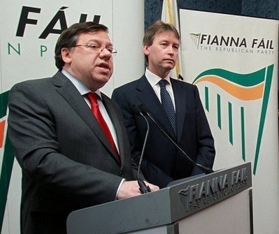 Irish Prime Minister Brian Cowen (L) and chief whip John Curran (R) give a press conference at the Merrion hotel in Dubin. AFP Irish Prime Minister Brian Cowen (L) and chief whip John Curran (R) give a press conference at the Merrion hotel in Dubin. AFP