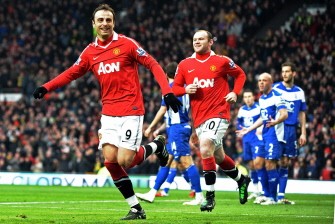 Dimitar Berbatov (L) celebrates scoring his first goal during the match on January 22, 2011. AFP Dimitar Berbatov (L) celebrates scoring his first goal during the match on January 22, 2011. AFP