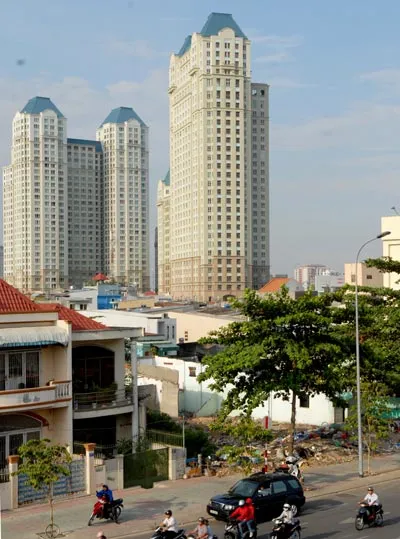 Thị trường căn hộ đang cạnh tranh quyết liệt. Ảnh: KIM NGÂN Thị trường căn hộ đang cạnh tranh quyết liệt. Ảnh: KIM NGÂN