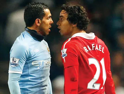 Bóng đá châu Âu cuối tuần: Thành Manchester dậy sóng