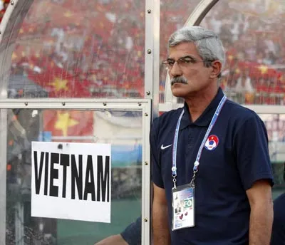 Nếu đội tuyển nữ Việt Nam mất cơ hội dự SEA Games 26, sẽ nghiệt ngã cho ông Calisto