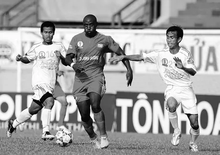 Lượt trận thứ 3 giải hạng Nhất-Cúp Tôn Hoa Sen 2011 (ngày 18 -2): Cơ hội bứt tốp