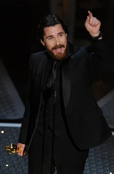 Christian Bale nhận giải Nam diễn viên phụ xuất sắc. Ảnh: AFP Christian Bale nhận giải Nam diễn viên phụ xuất sắc. Ảnh: AFP
